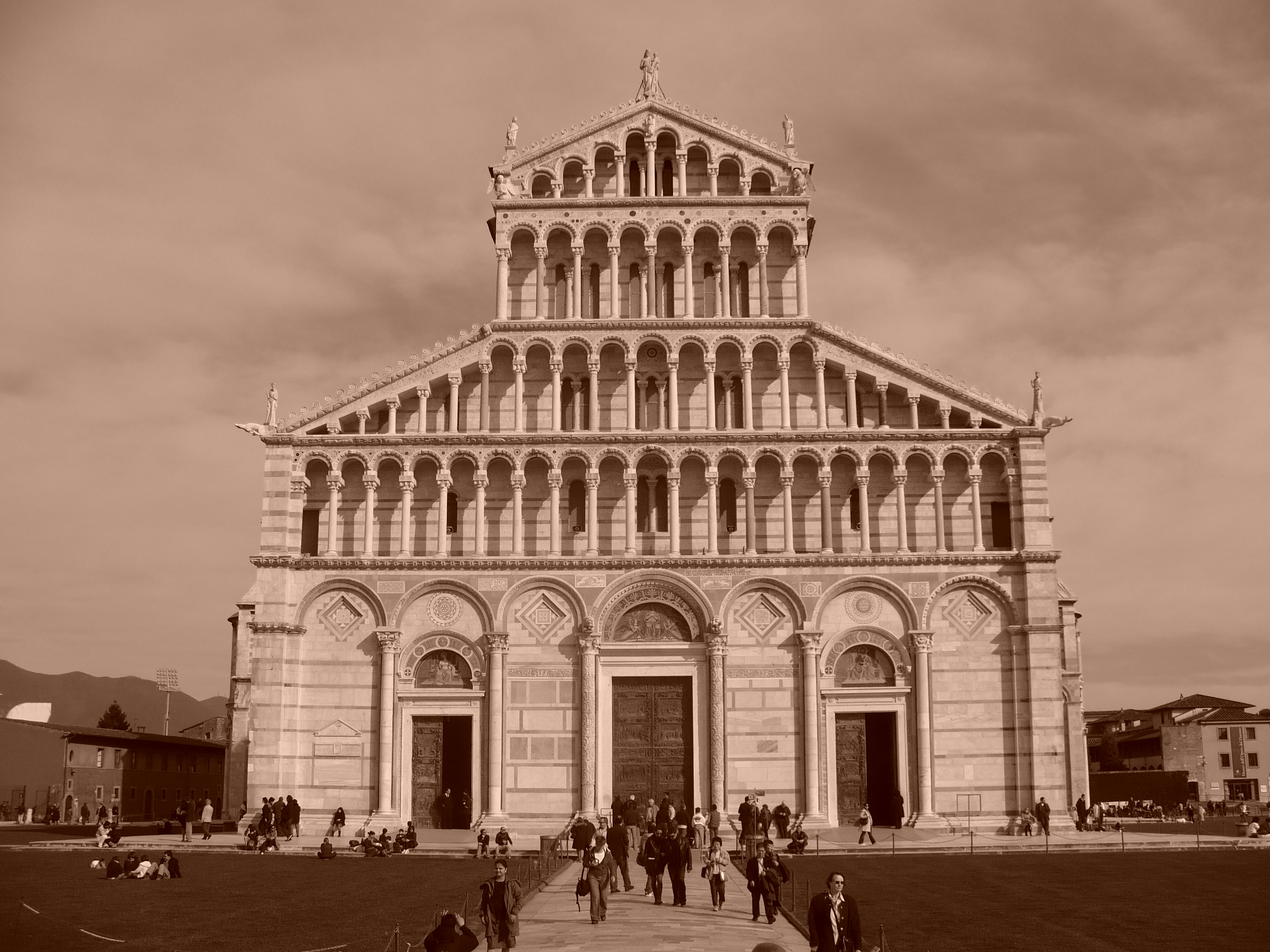 950 ANNIDELLA CATTEDRALE DI PISA